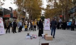 نمایش خیابانی با عنوان “عتیقه” ، توسط گروه نمایش راد وابسته به اداره فرهنگ و ارشاد اسلامی شهرستان مهران در خیابان طالقانی ایلام اجرا شد.