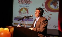 تقویت زیر ساخت های فرهنگی و هنری یکی از مطالبات مهم جامعه هنری است .
