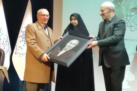 علی اکبر بسطامی نماینده مردم استان ایلام در آئین بزرگداشت مرد الهیات فرهنگ ؛