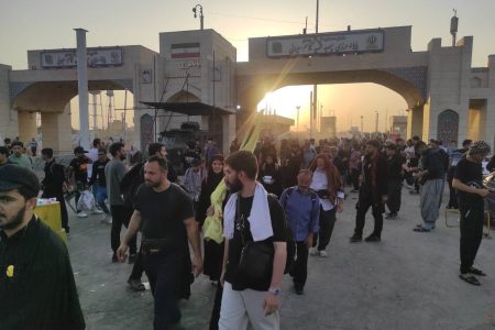 تردد بیش از سه میلیون و ۲۸۴ هزار زائر از مرز مهران در ماه صفر